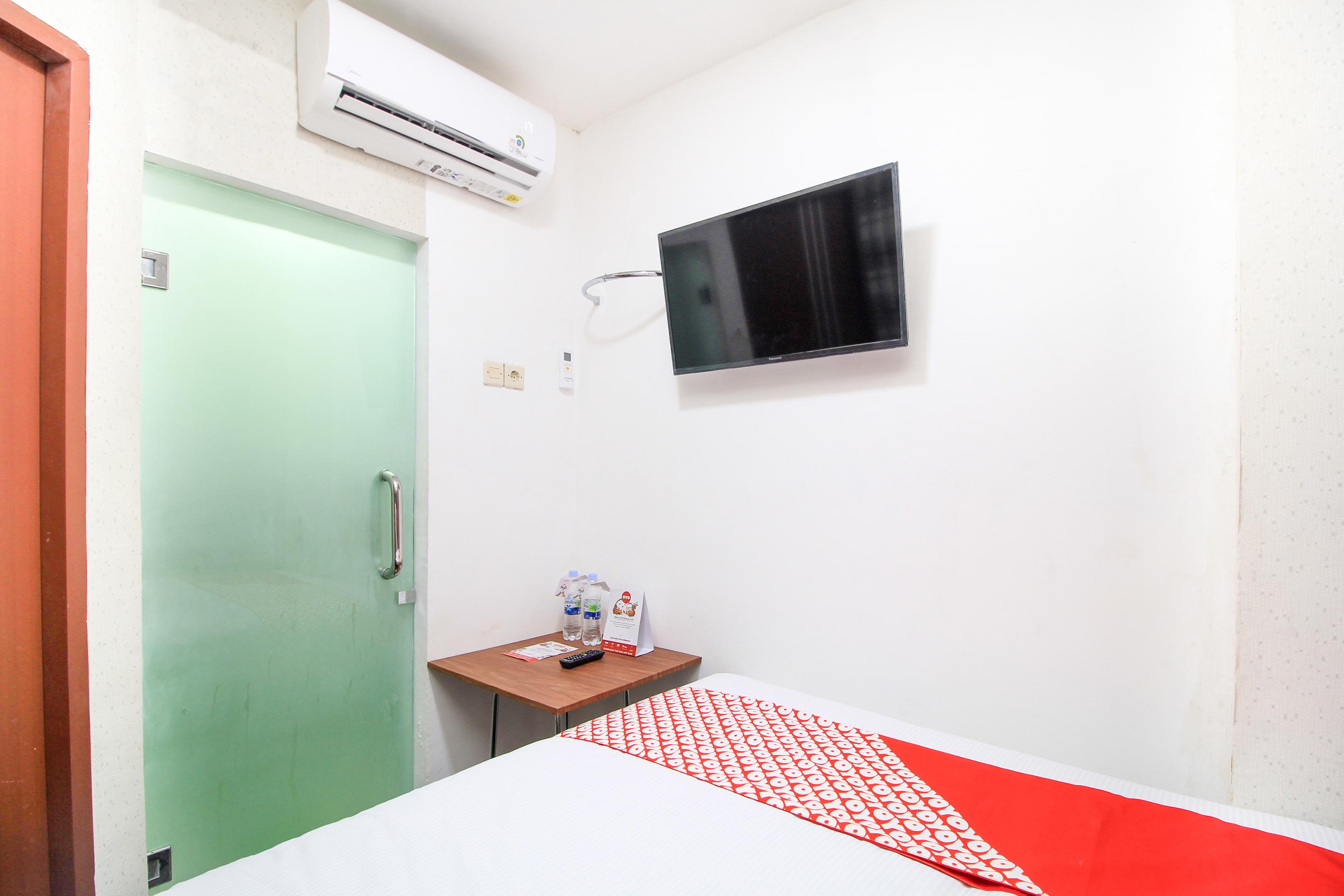 Super Oyo Capital O 217 A1 Hotel Surabaya Luaran gambar